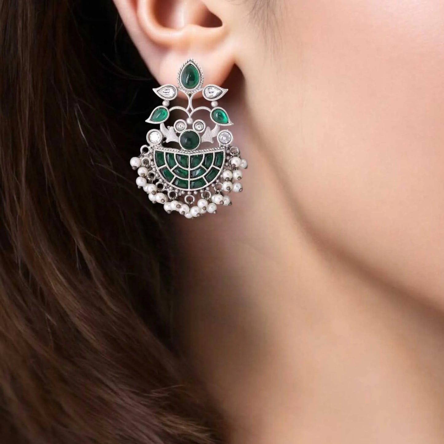 Emerald Sadhana Oxidised Chandbalis